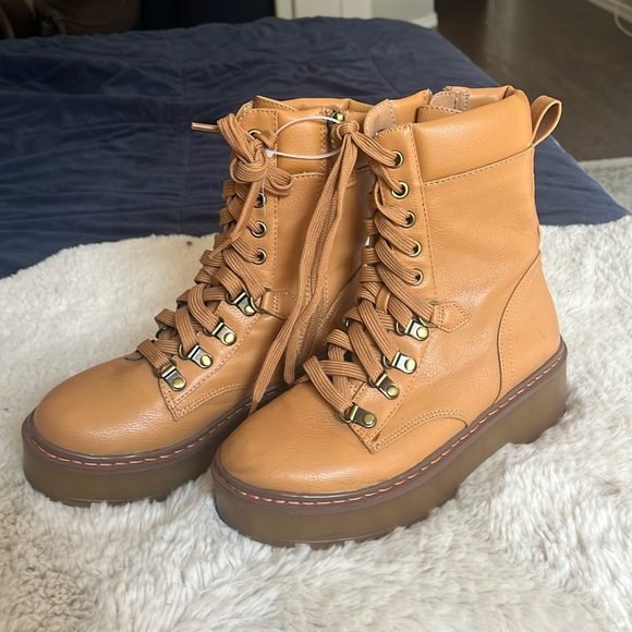Sam Edelman lace up boots - Picture 1 of 5